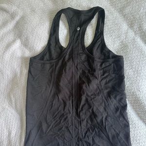 lululemon swiftly tank. Size 8